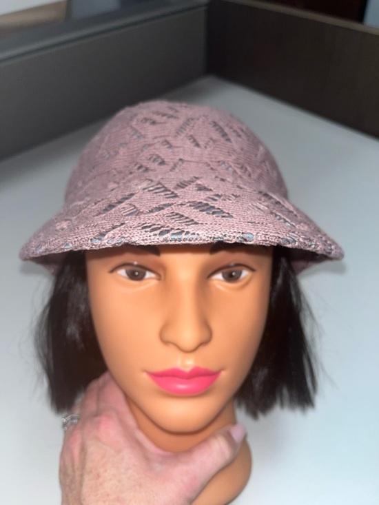 Kangol Women\'s Dusty Pink Knit Visor Hat main image 15